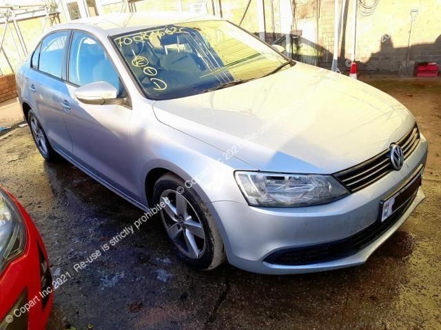 bontott VW JETTA Jobb C Oszlop Burkolat
