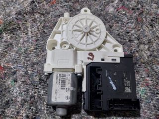 bontott VW JETTA Jobb első Ablakemelő Motor