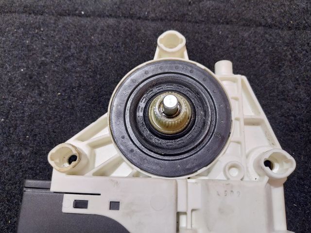 bontott VW JETTA Jobb első Ablakemelő Motor