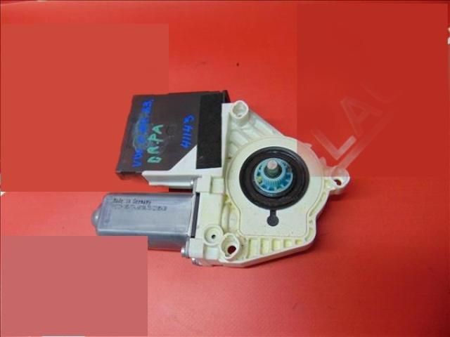 bontott VW JETTA Jobb első Ablakemelő Motor