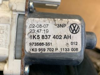 bontott VW JETTA Jobb első Ablakemelő Motor