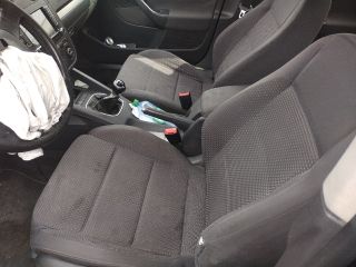 bontott VW JETTA Jobb első Ablakemelő Szerkezet (Elektromos)