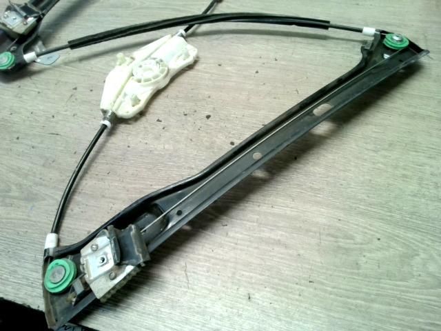 bontott VW JETTA Jobb első Ablakemelő Szerkezet (Mechanikus)