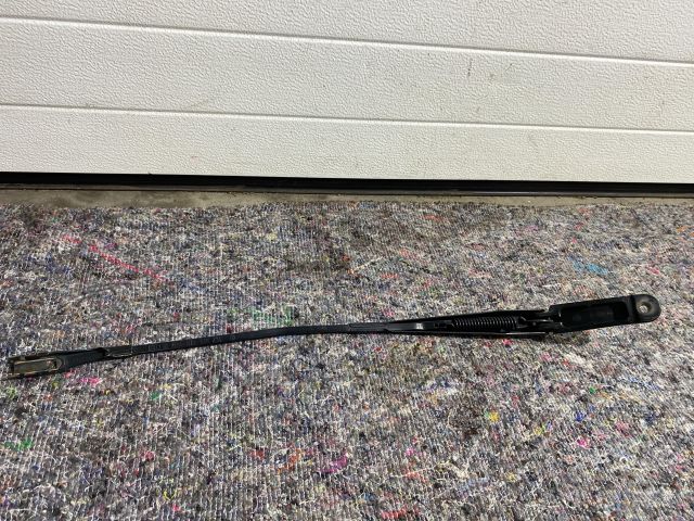 bontott VW JETTA Jobb első Ablaktörlő Kar