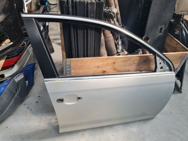 bontott VW JETTA Jobb első Ajtó (Részeivel)