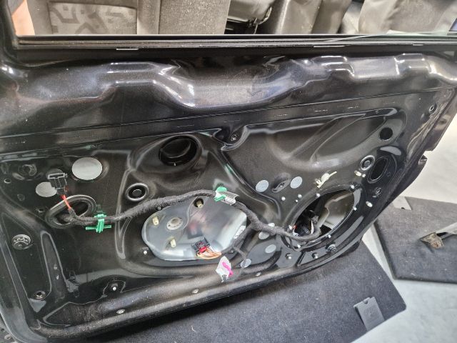 bontott VW JETTA Jobb első Ajtó (Részeivel)