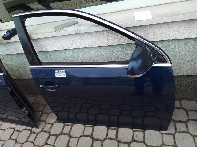 bontott VW JETTA Jobb első Ajtó (Részeivel)