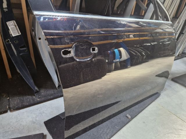 bontott VW JETTA Jobb első Ajtó (Részeivel)