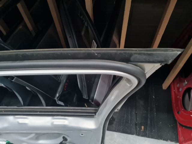 bontott VW JETTA Jobb első Ajtó (Üres lemez)