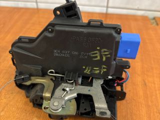 bontott VW JETTA Jobb első Ajtózár