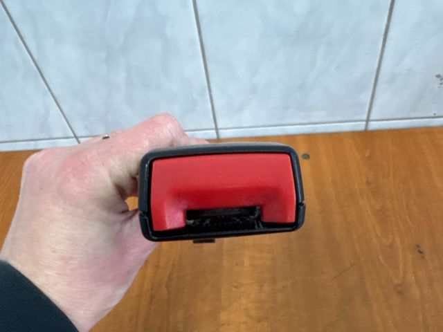 bontott VW JETTA Jobb első Biztonsági Öv Csat