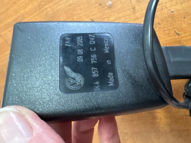 bontott VW JETTA Jobb első Biztonsági Öv Csat