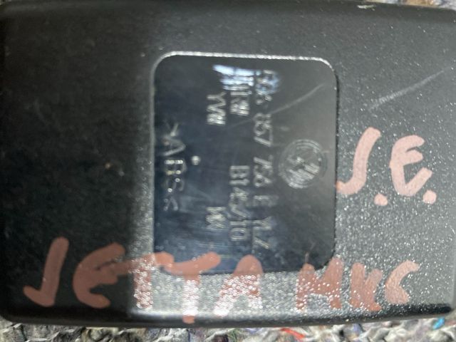 bontott VW JETTA Jobb első Biztonsági Öv Csat