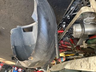 bontott VW JETTA Jobb első Dobbetét (Kerékjárati, Műanyag)