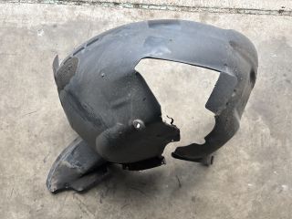 bontott VW JETTA Jobb első Dobbetét (Kerékjárati, Műanyag)