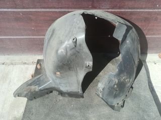 bontott VW JETTA Jobb első Első Dobbetét (Kerékjárati, Műanyag)