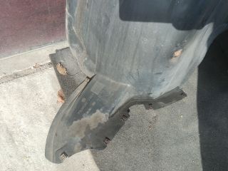 bontott VW JETTA Jobb első Első Dobbetét (Kerékjárati, Műanyag)