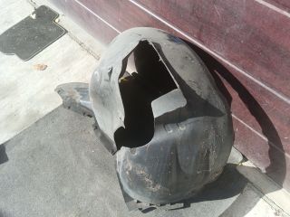 bontott VW JETTA Jobb első Első Dobbetét (Kerékjárati, Műanyag)