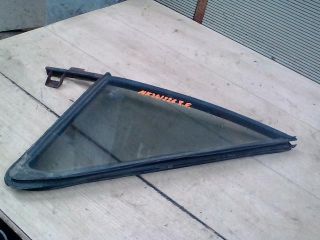 bontott VW JETTA Jobb első Fixüveg (Ajtóban)