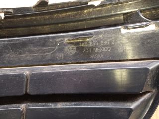 bontott VW JETTA Jobb első Lökhárító Díszléc