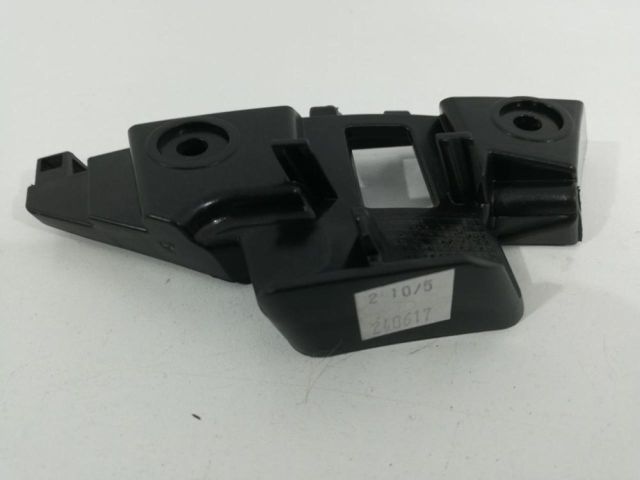 bontott VW JETTA Jobb első Oldal Lökhárító Tartó (Műanyag)