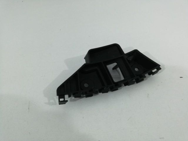 bontott VW JETTA Jobb első Oldal Lökhárító Tartó (Műanyag)