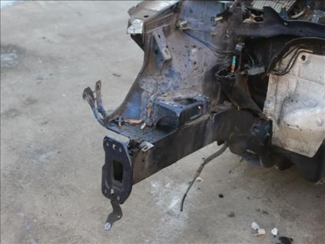 bontott VW JETTA Jobb első Ütközéscsillapító