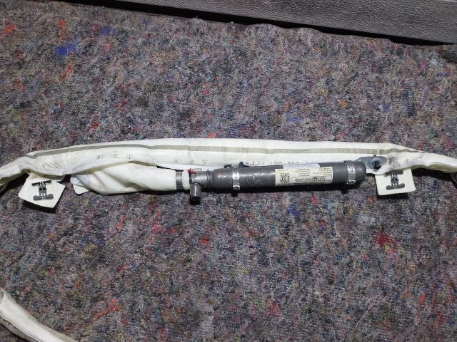 bontott VW JETTA Jobb Függönylégzsák és Oldallégzsák