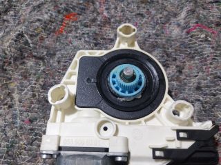 bontott VW JETTA Jobb hátsó Ablakemelő Motor