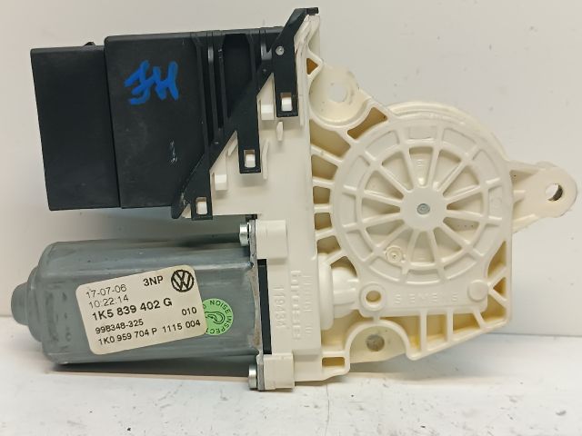 bontott VW JETTA Jobb hátsó Ablakemelő Motor