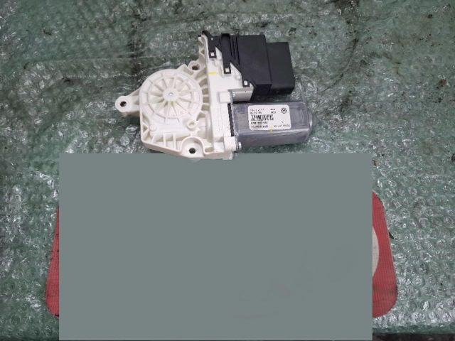 bontott VW JETTA Jobb hátsó Ablakemelő Motor