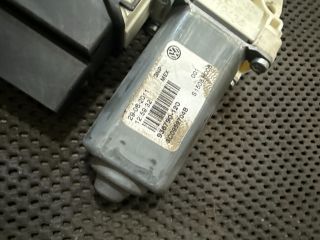 bontott VW JETTA Jobb hátsó Ablakemelő Motor
