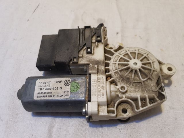 bontott VW JETTA Jobb hátsó Ablakemelő Motor