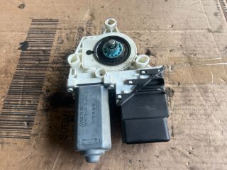 bontott VW JETTA Jobb hátsó Ablakemelő Motor