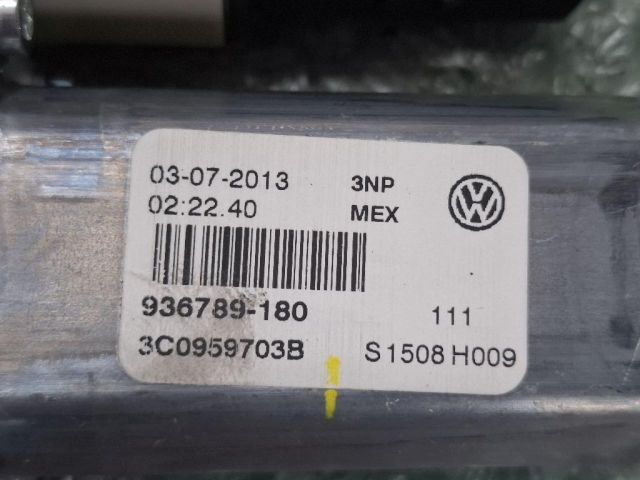 bontott VW JETTA Jobb hátsó Ablakemelő Motor