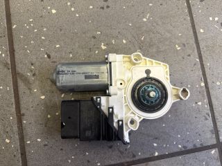 bontott VW JETTA Jobb hátsó Ablakemelő Motor