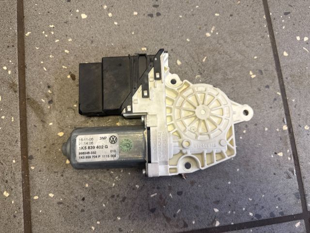 bontott VW JETTA Jobb hátsó Ablakemelő Motor