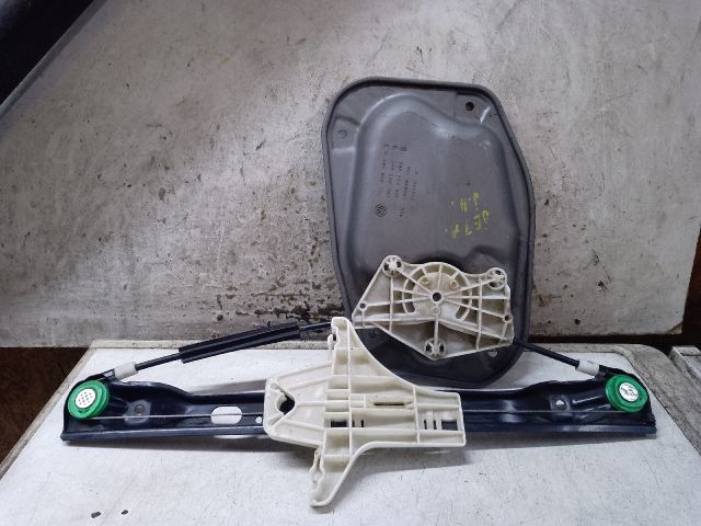 bontott VW JETTA Jobb hátsó Ablakemelő Szerkezet (Elektromos)