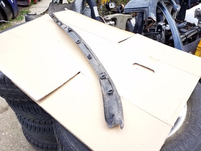 bontott VW JETTA Jobb hátsó Ajtó Díszléc