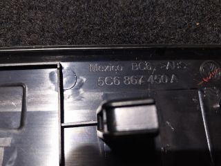 bontott VW JETTA Jobb hátsó Ajtó Kárpit Díszléc