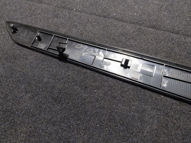 bontott VW JETTA Jobb hátsó Ajtó Kárpit Díszléc