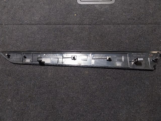 bontott VW JETTA Jobb hátsó Ajtó Kárpit Díszléc