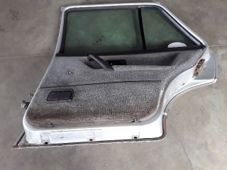 bontott VW JETTA Jobb hátsó Ajtó (Részeivel)