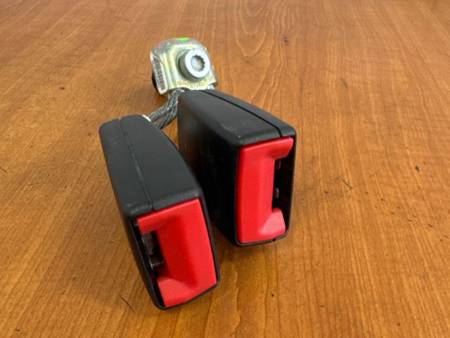 bontott VW JETTA Jobb hátsó Biztonsági Öv Csat