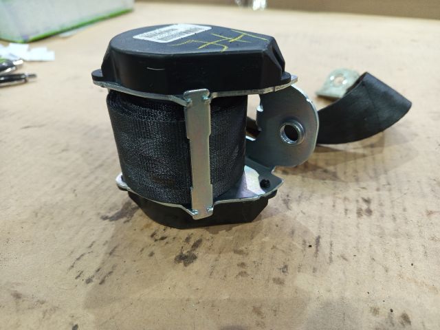 bontott VW JETTA Jobb hátsó Biztonsági Öv