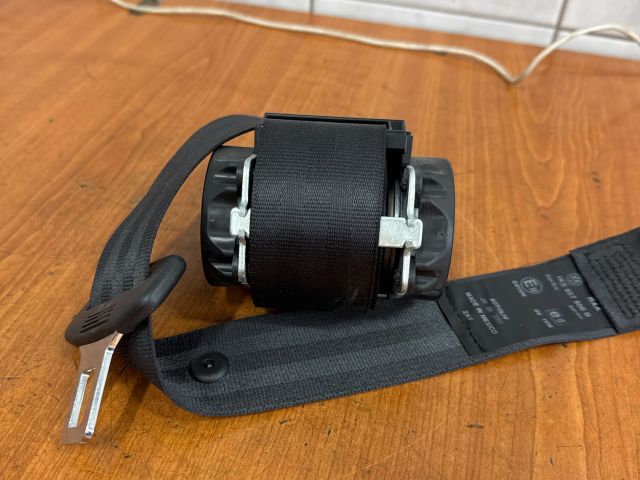 bontott VW JETTA Jobb hátsó Biztonsági Öv
