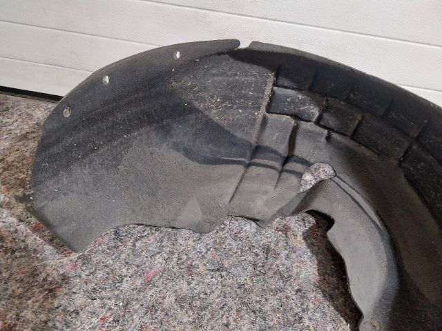 bontott VW JETTA Jobb hátsó Dobbetét (Kerékjárati, Műanyag)