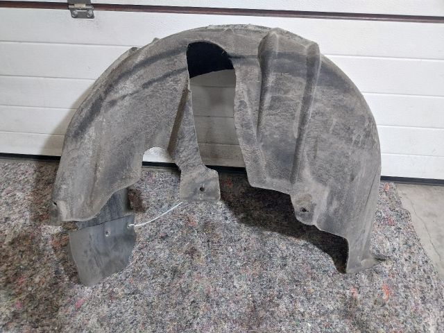 bontott VW JETTA Jobb hátsó Dobbetét (Kerékjárati, Műanyag)