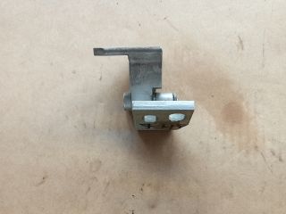 bontott VW JETTA Jobb hátsó Felső Zsanér