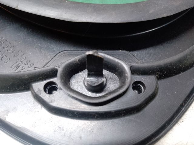 bontott VW JETTA Jobb hátsó Fixüveg (Ajtóban)